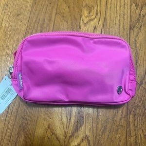 NWT Lululemon 1L Everywhere Belt Bag